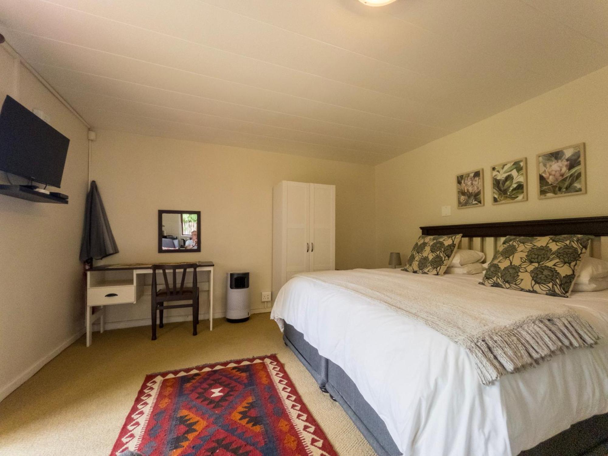 727 Church Clarens Room photo