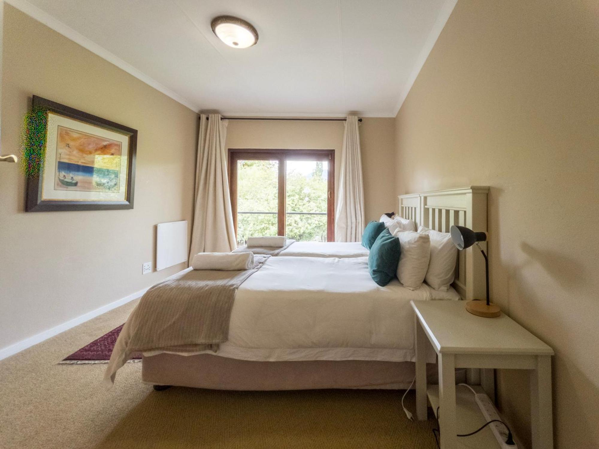 727 Church Clarens Room photo