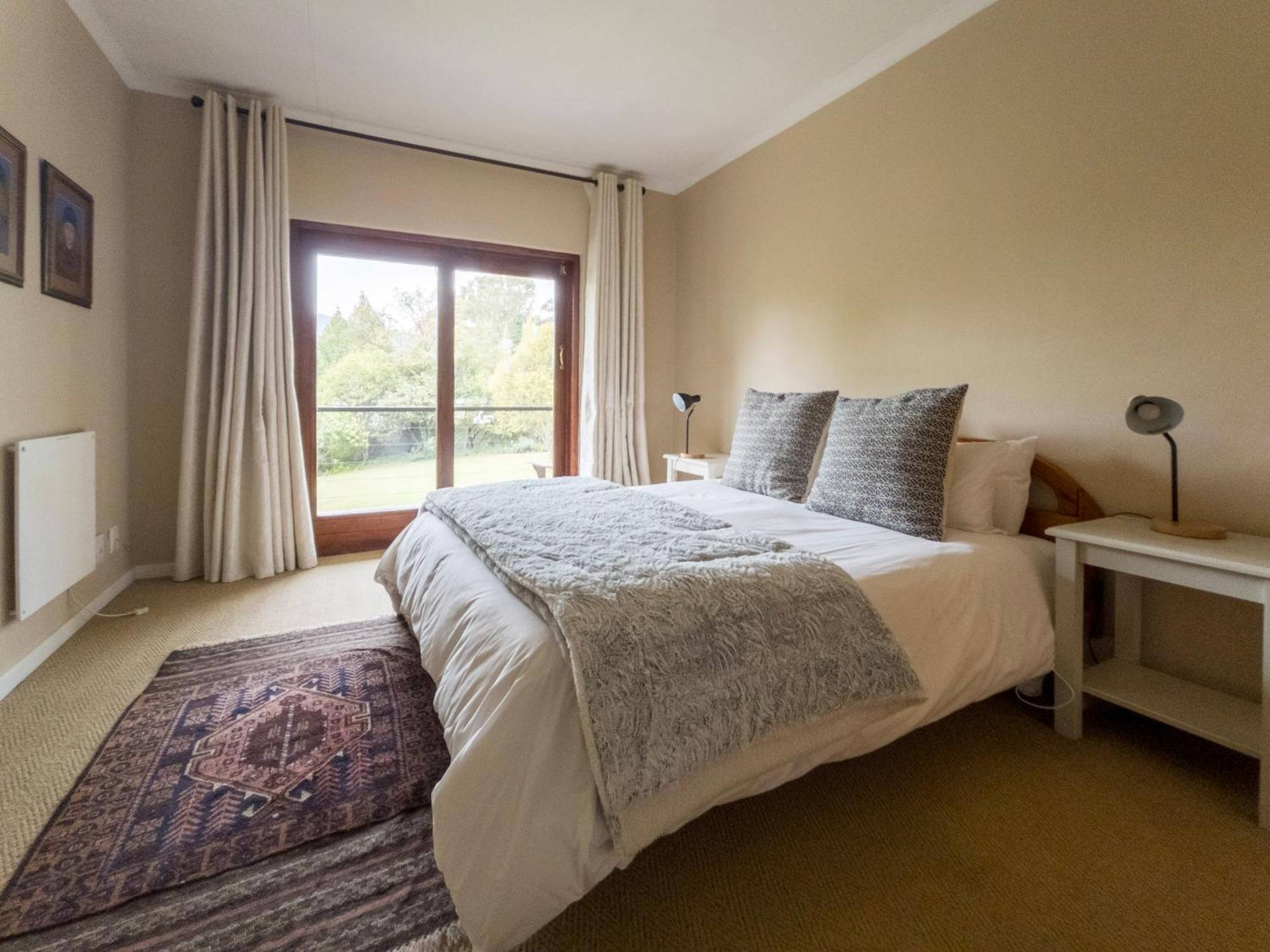 727 Church Clarens Room photo